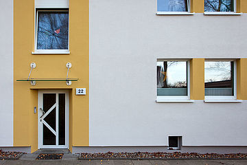 Sanierte Fassade eines Hauses in Mönkeberg, Schleswig-Holstein